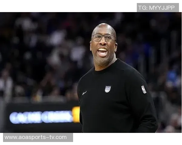 克拉克森亚布塞莱布罗格登加盟尼克斯替补阵容大幅提升新赛季冲击东决目标明确 克拉克森亚布塞莱布罗格登加盟尼克斯替补阵容大幅提升新赛季冲击东决目标明确