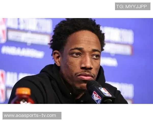 德罗赞幽默回应洛瑞言论称其分析水平堪忧 德罗赞幽默回应洛瑞言论称其分析水平堪忧