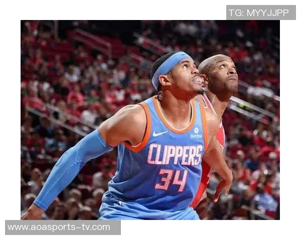 康利赞华子休赛期积极组织训练展现领袖气质显著提升