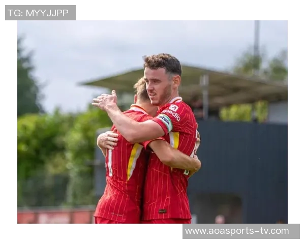 利物浦官方宣布签下曼城15岁青训门将阿尔菲杜利引发关注