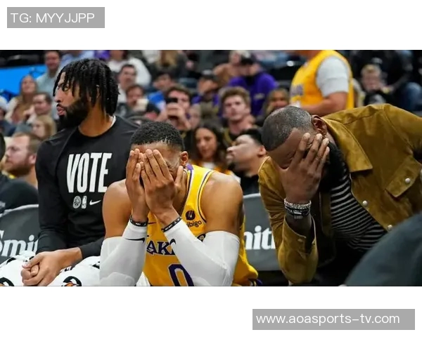 明天进行核磁共振检查里弗斯对小凯文波特扭伤情况表示担忧希望一切顺利 明天进行核磁共振检查里弗斯对小凯文波特扭伤情况表示担忧希望一切顺利