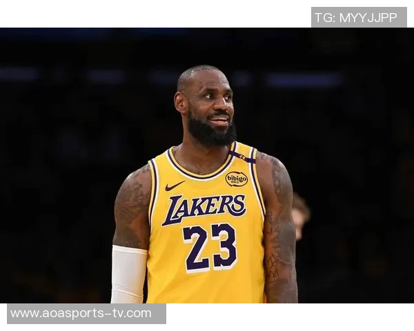 詹姆斯谈斯玛特大场面经验强调继续为卢卡树立榜样并学习