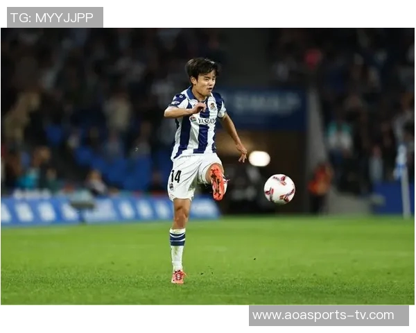 伊东纯也社交媒体庆祝胜利久保建英赞其传中如激光般精准